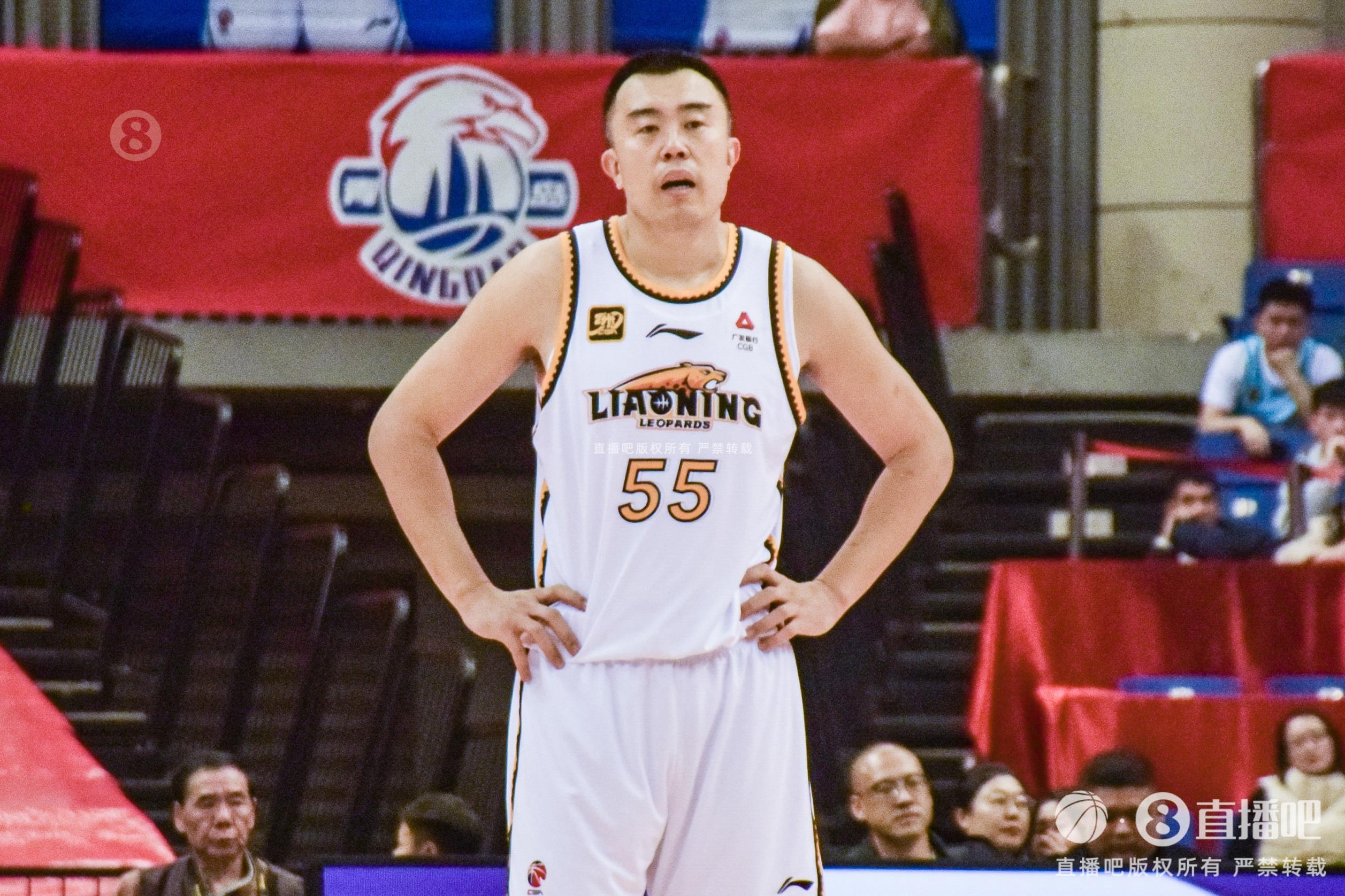 老將盡力了！韓德君7中4拿到14分12籃板3助攻